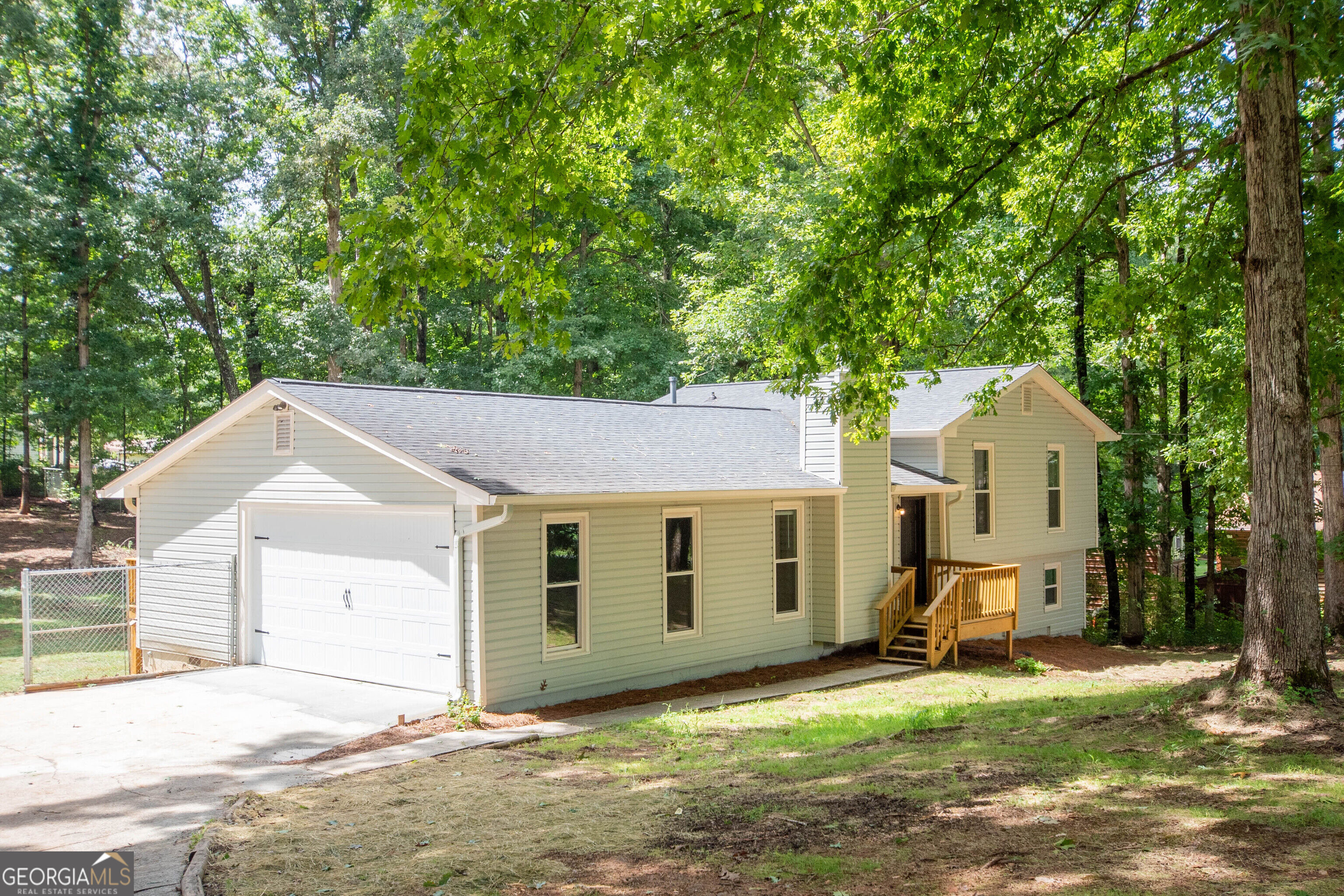 240 Hearthstone Drive W Property Photo 1