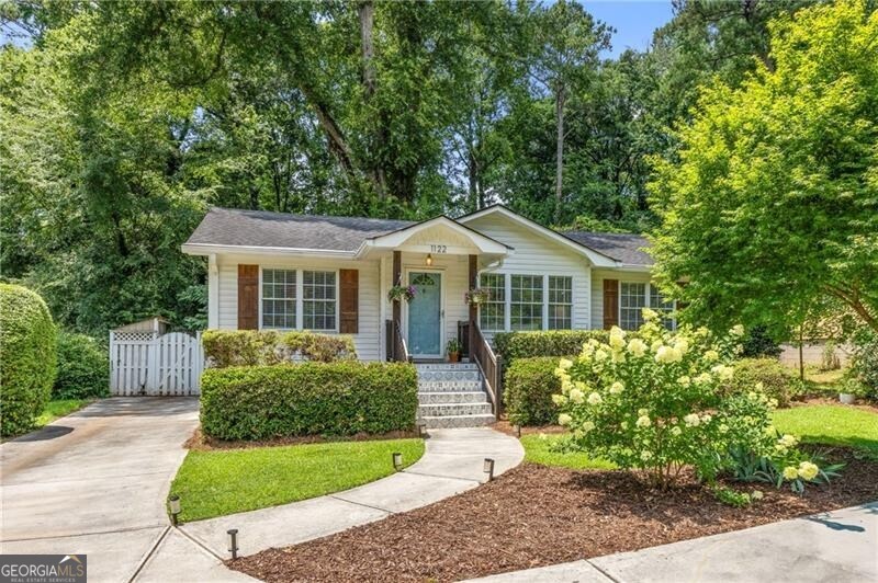 1122 Shepherds Lane Ne Property Photo 1