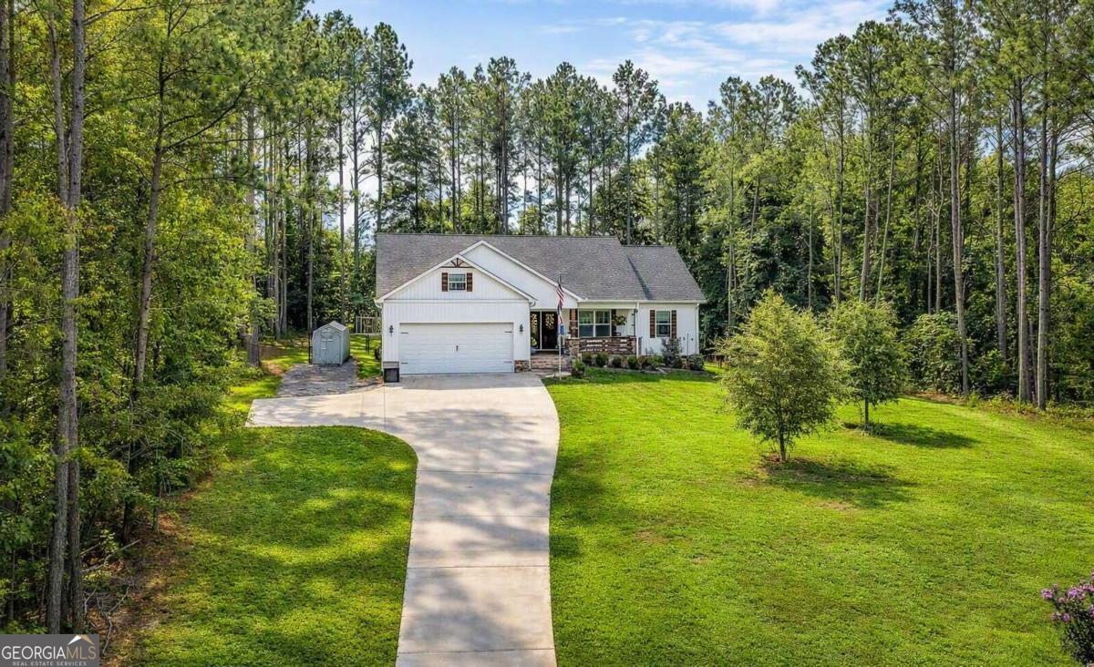287 Bell Loop Property Photo 5