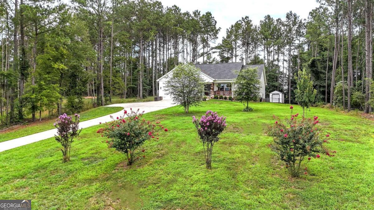 287 Bell Loop Property Photo 6