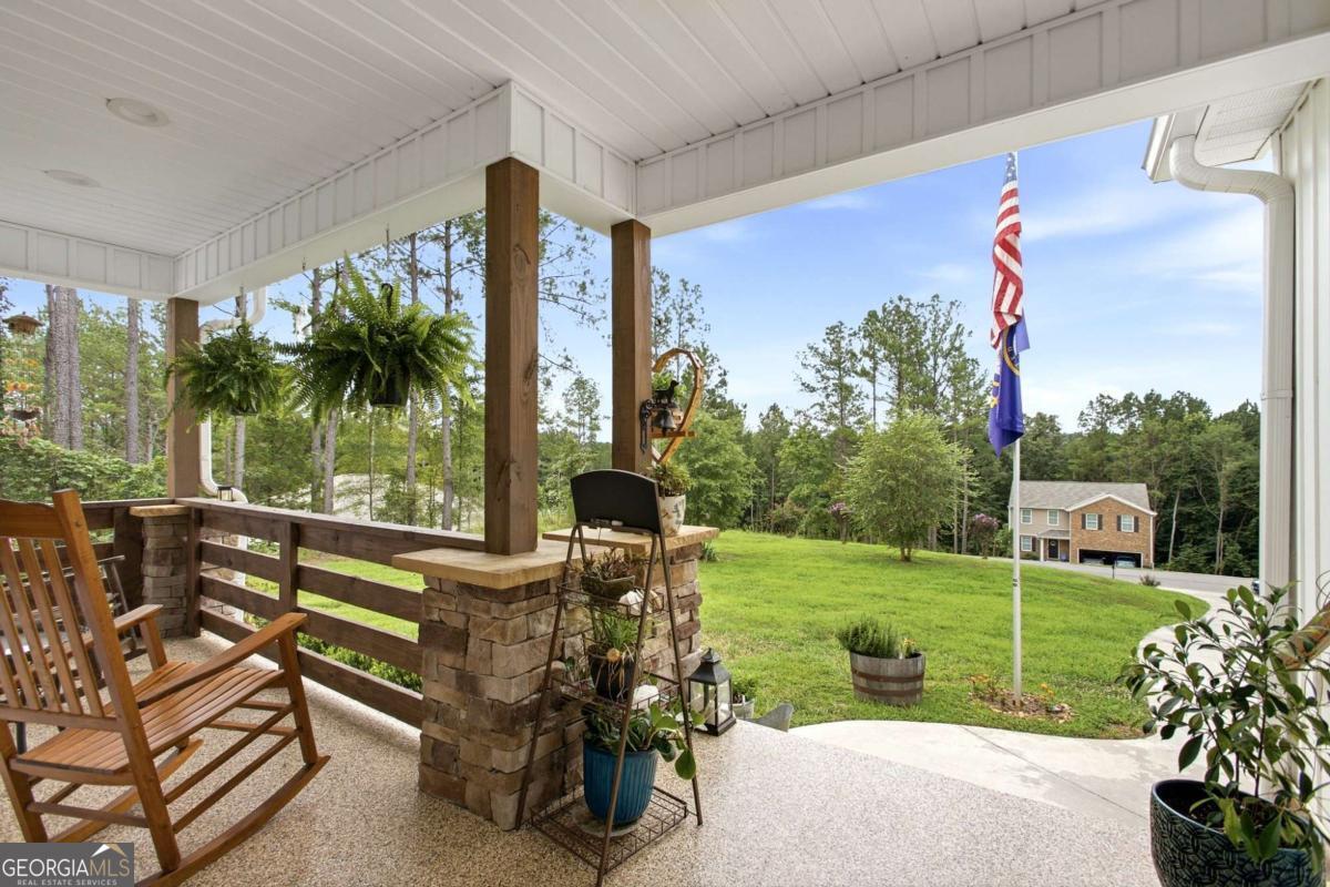 287 Bell Loop Property Photo 11