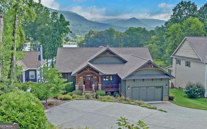 577 Beech Cove Drive Property Photo 4