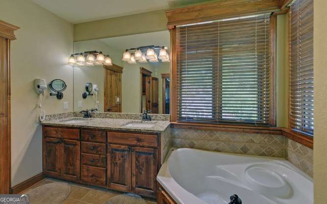 577 Beech Cove Drive Property Photo 25