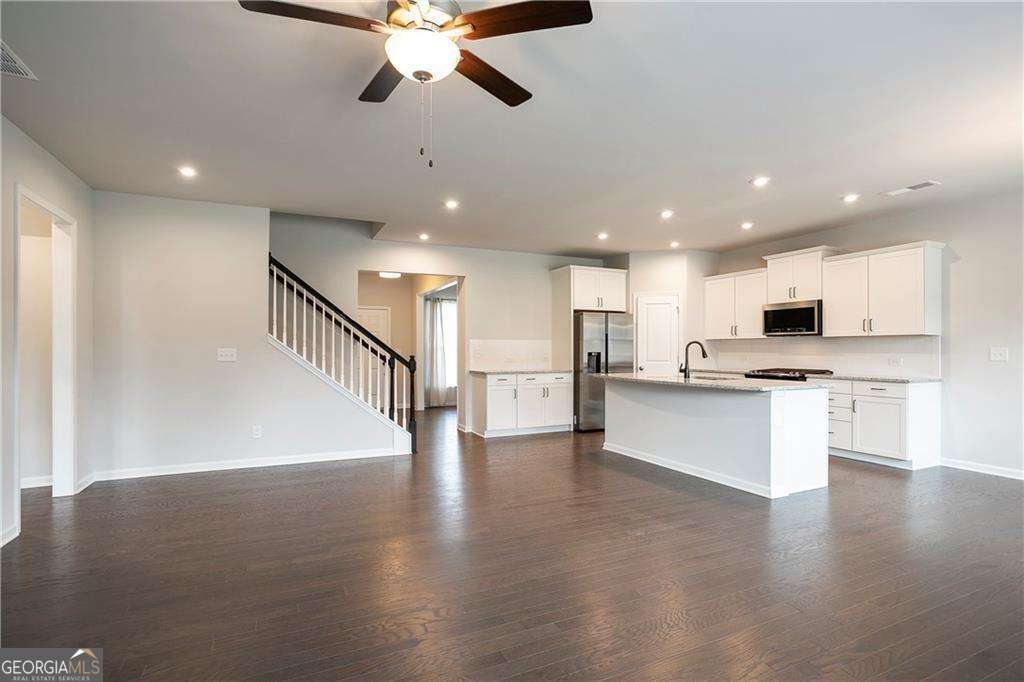 5729 Wheeler Ridge Road Property Photo 3