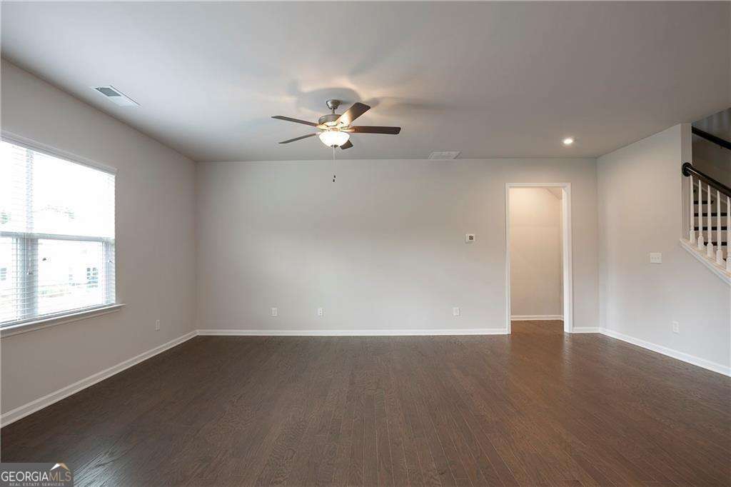 5729 Wheeler Ridge Road Property Photo 6