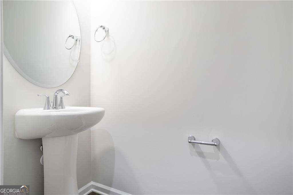 5729 Wheeler Ridge Road Property Photo 8