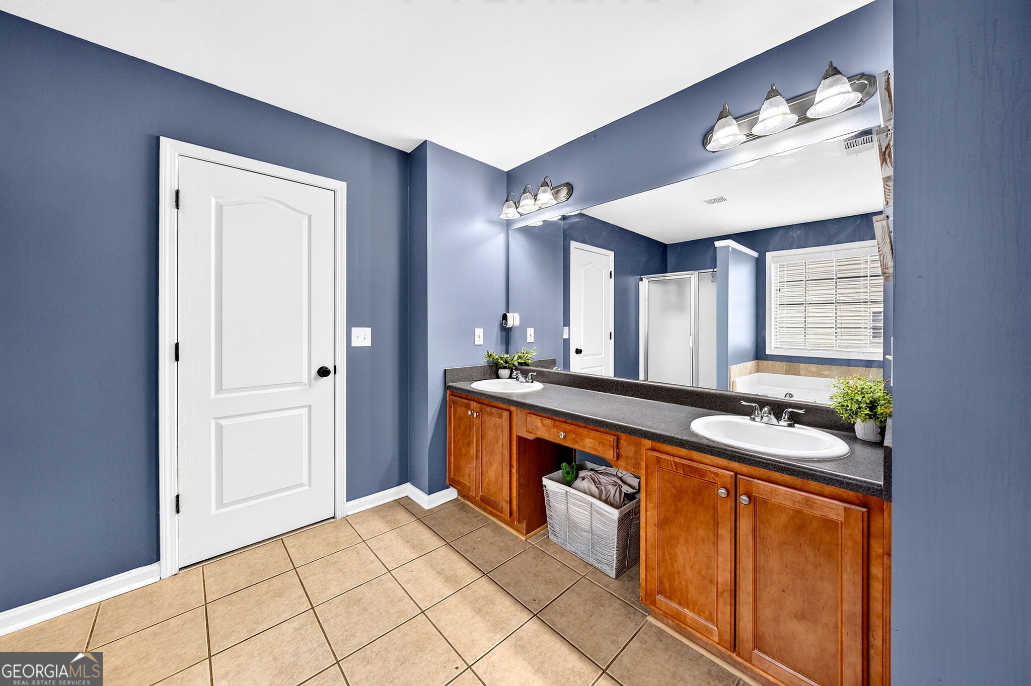 1811 Alberta Lane Property Photo 33