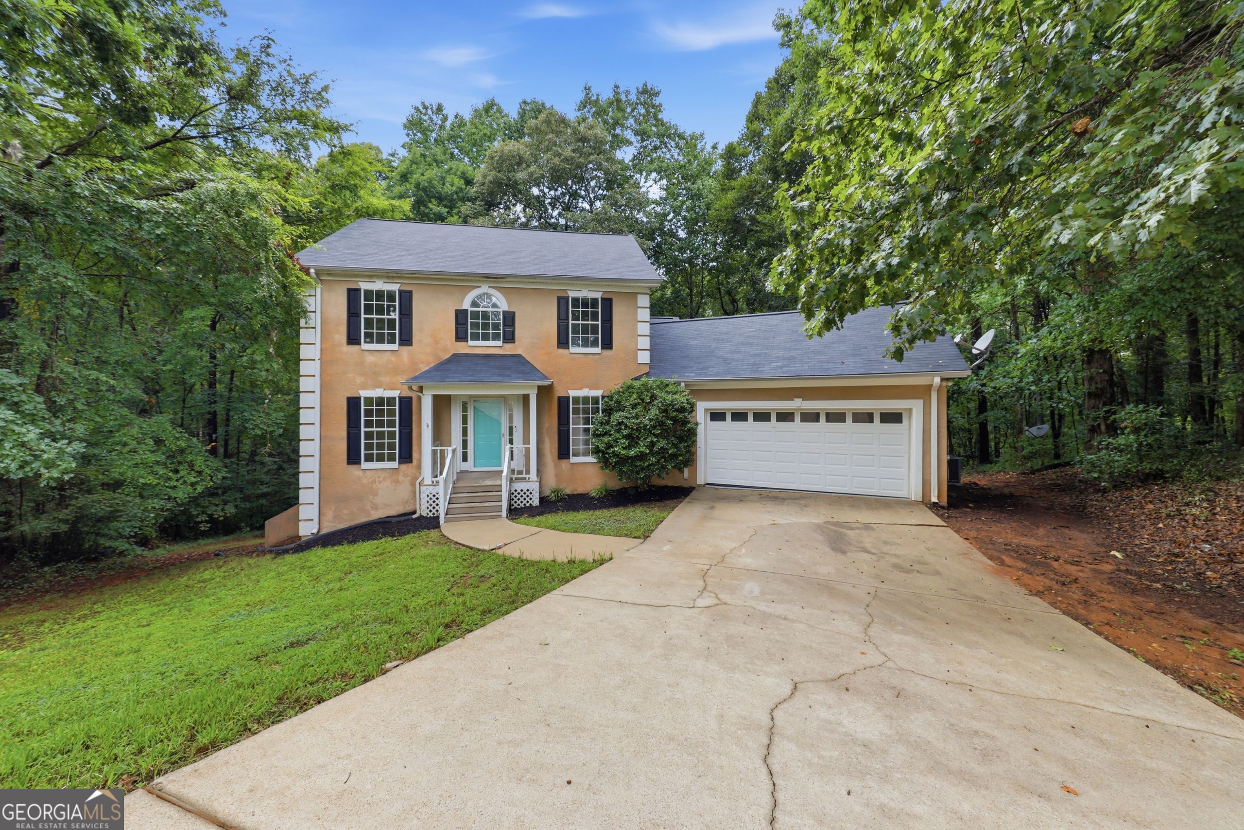 208 Foxdale Court Property Photo 1