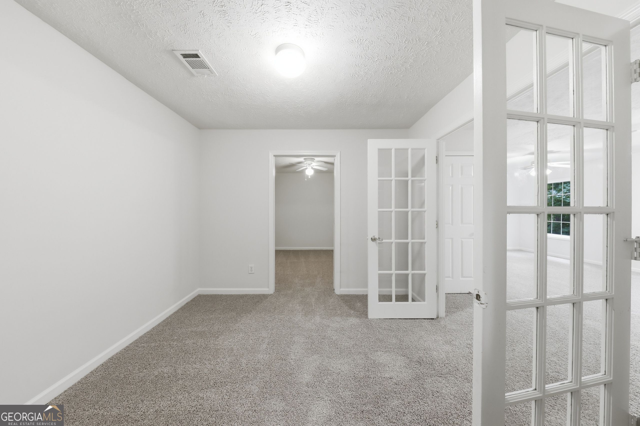 208 Foxdale Court Property Photo 12