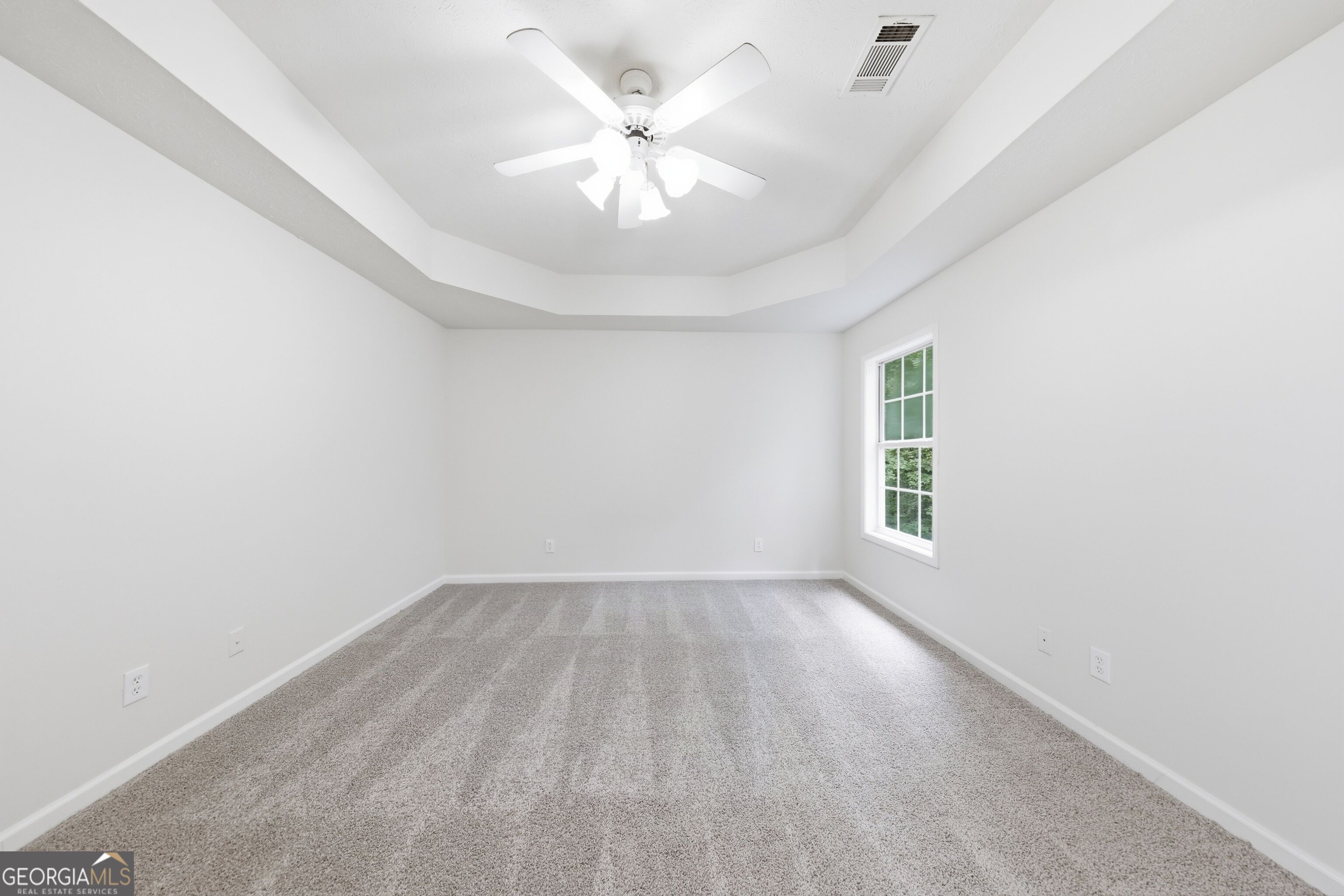 208 Foxdale Court Property Photo 17