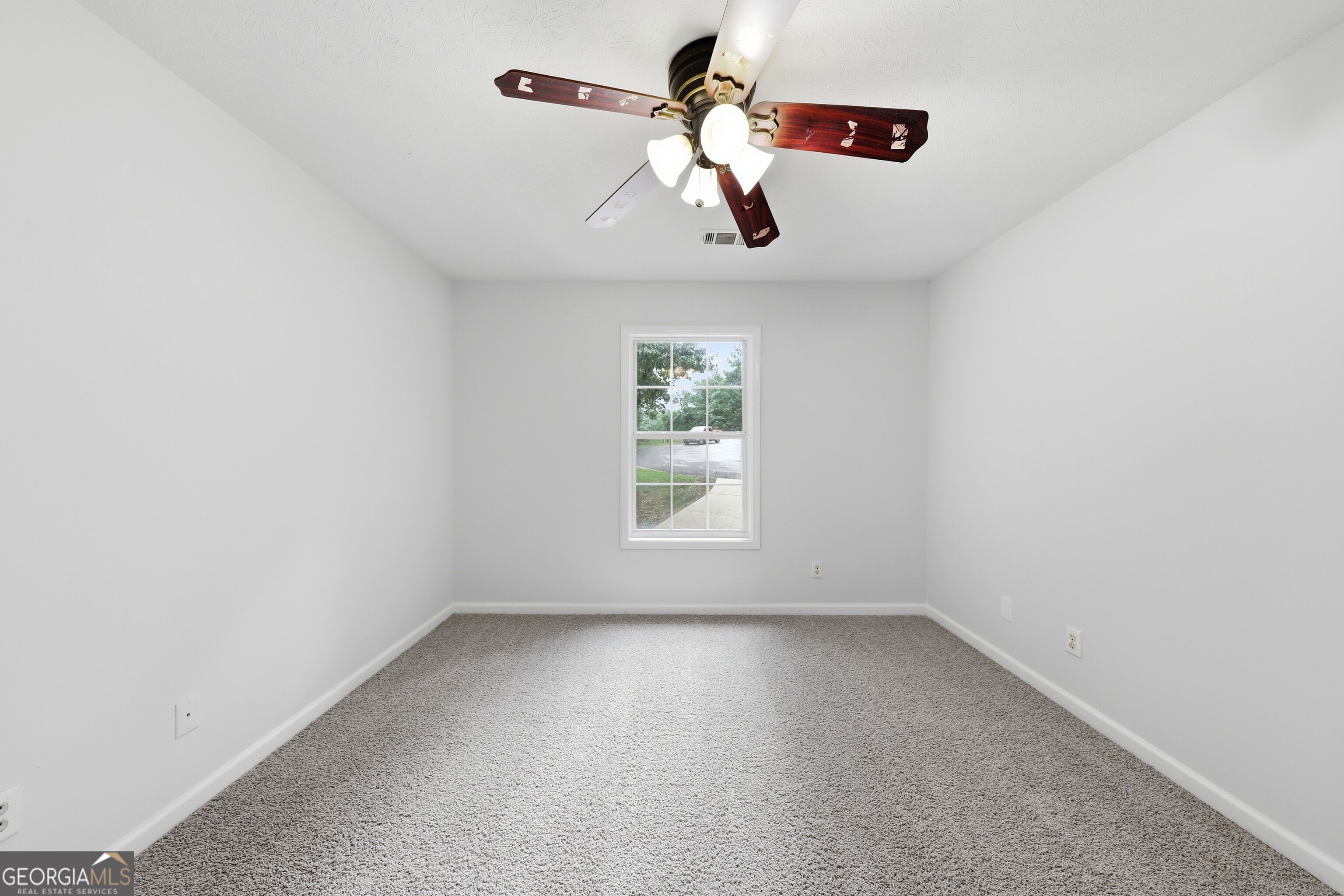 208 Foxdale Court Property Photo 21