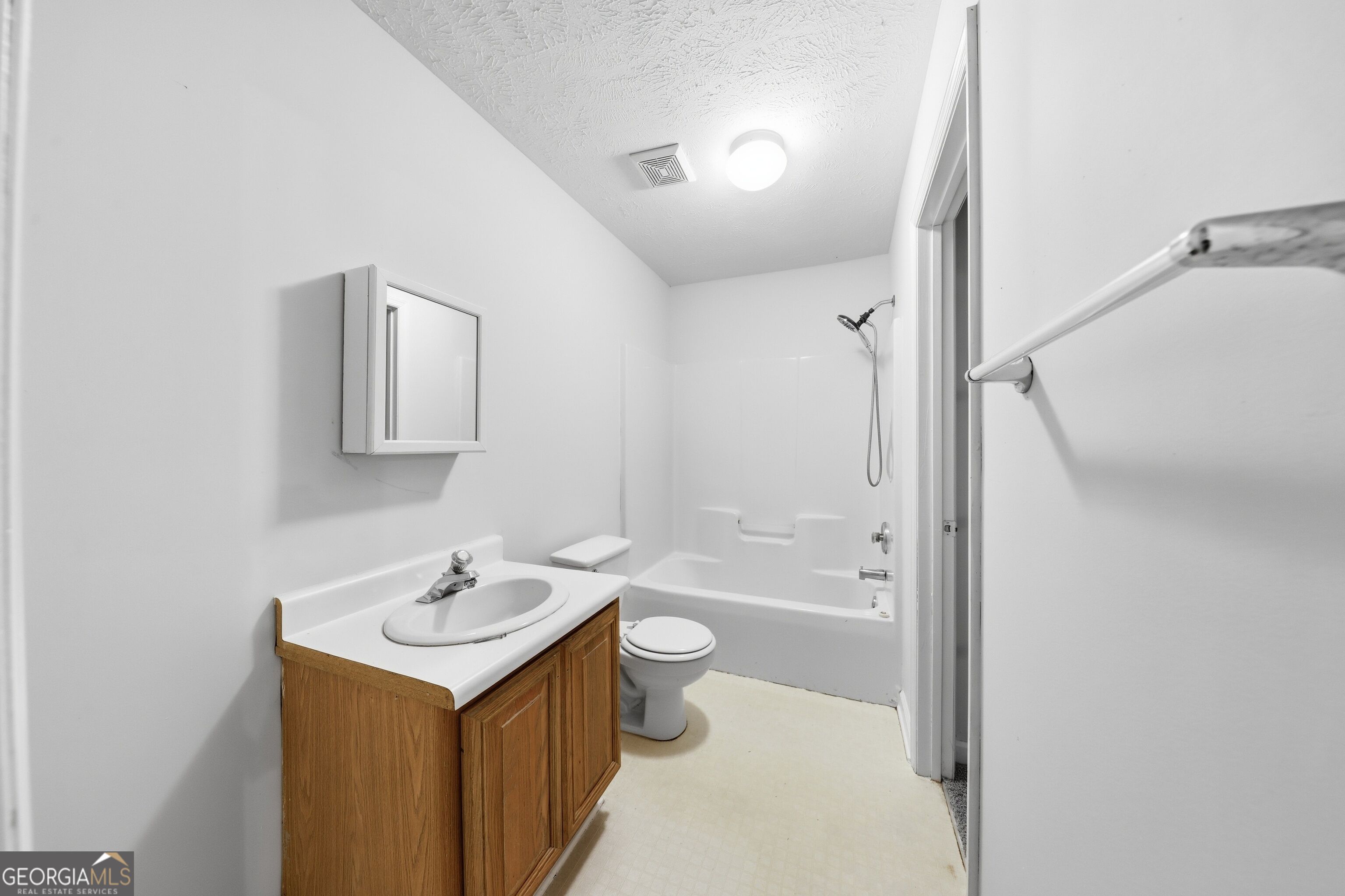 208 Foxdale Court Property Photo 33