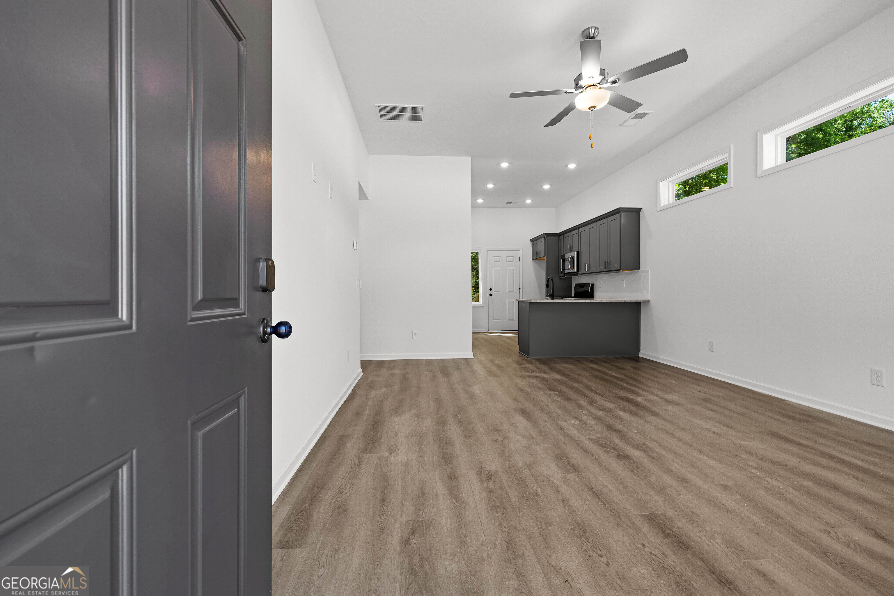 799 Hunnicutt Avenue Property Photo 3