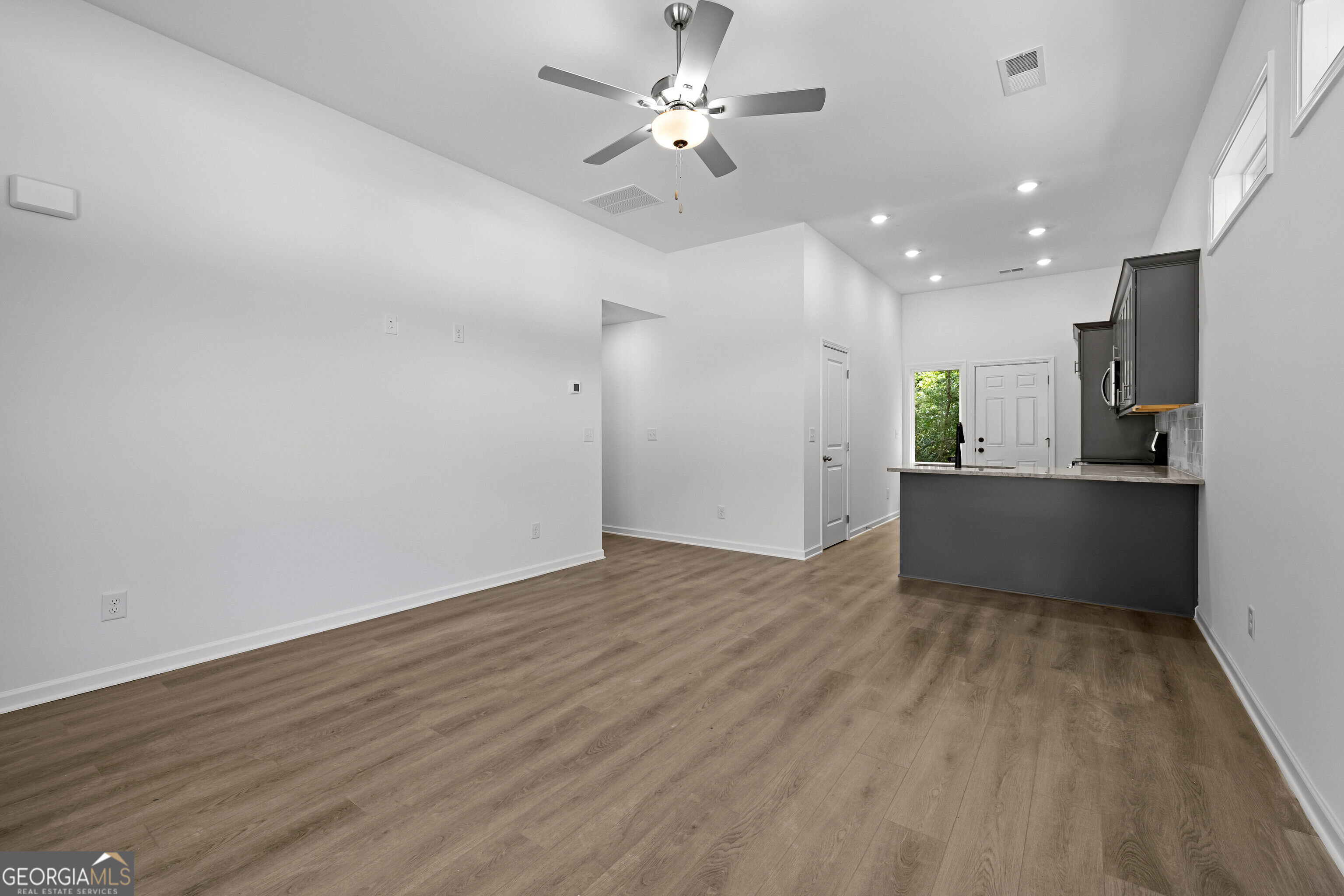 799 Hunnicutt Avenue Property Photo 9