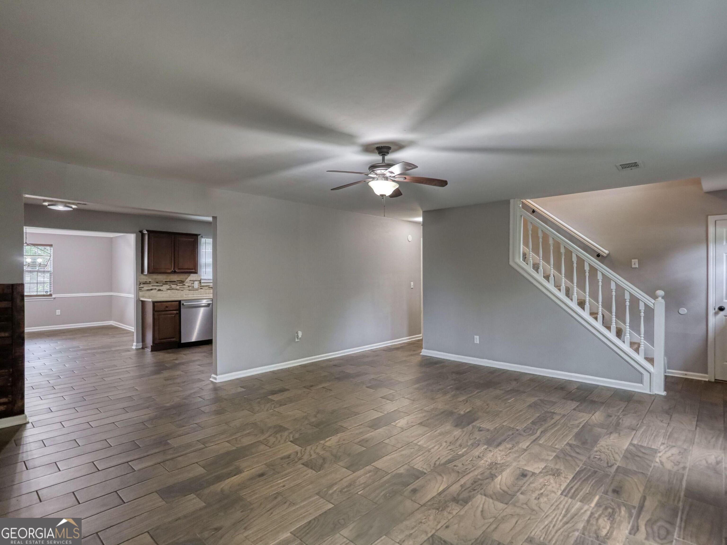 123 The Esplanade Way Sw Property Photo 4