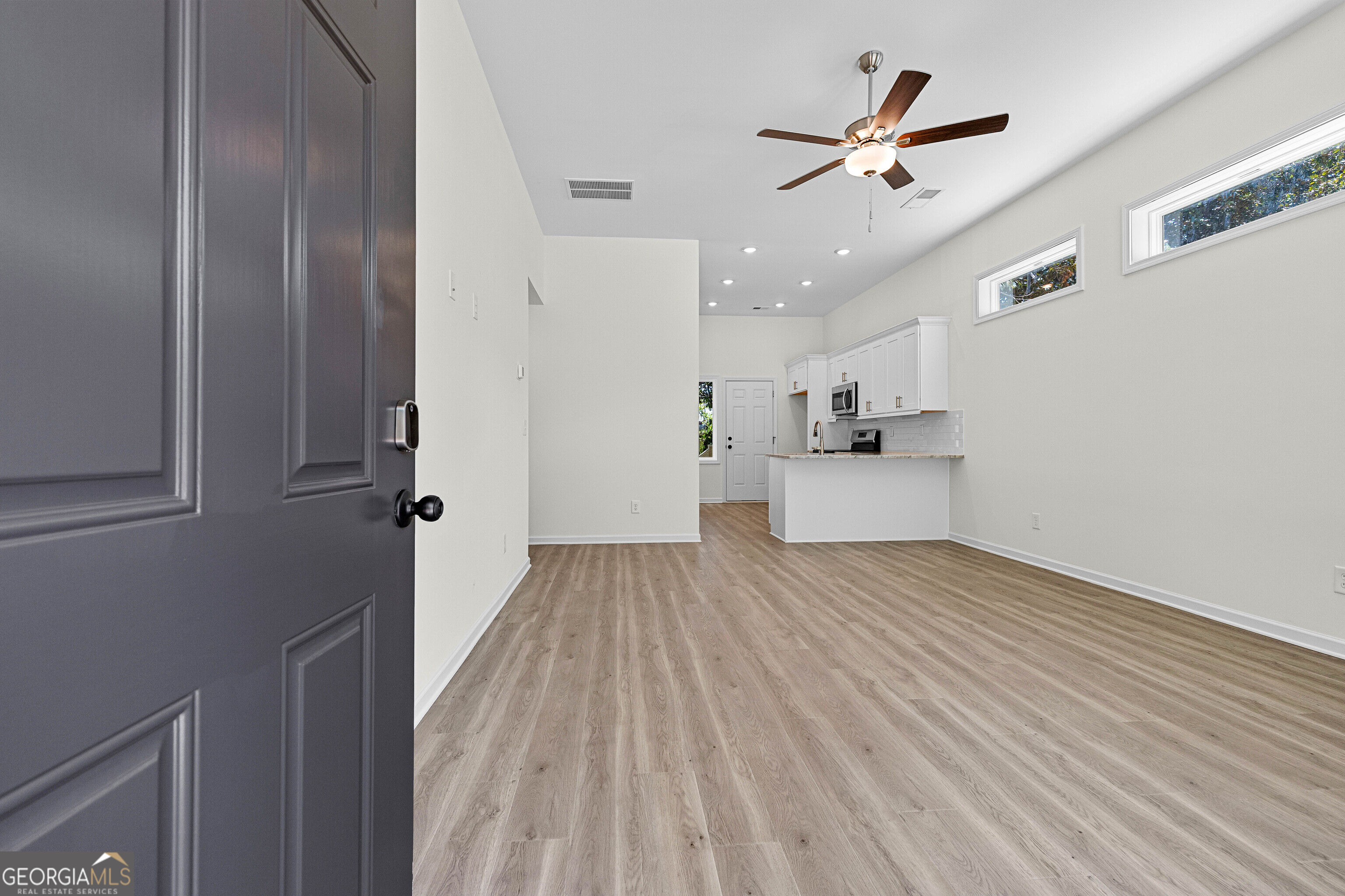 1015 Stonewall Street Property Photo 2