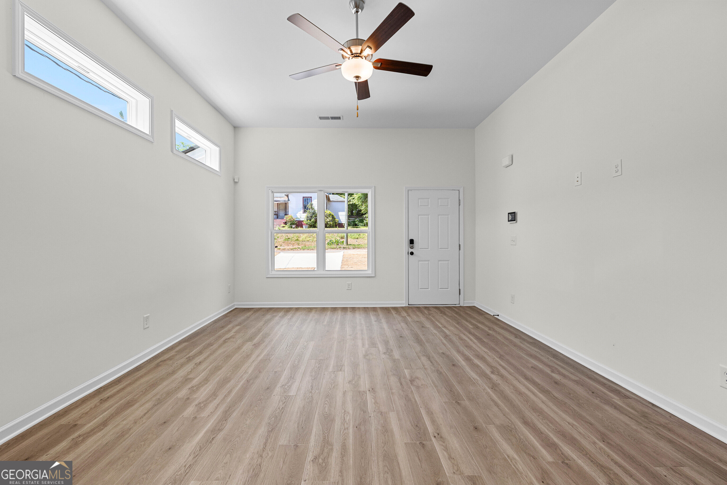 1015 Stonewall Street Property Photo 7