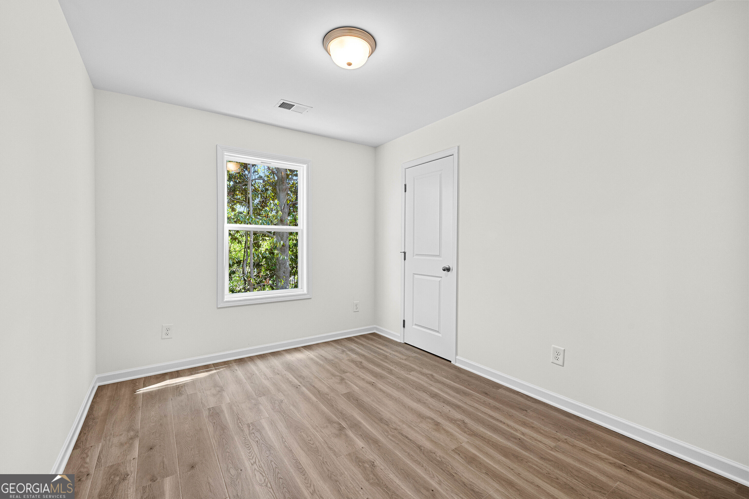 1015 Stonewall Street Property Photo 12