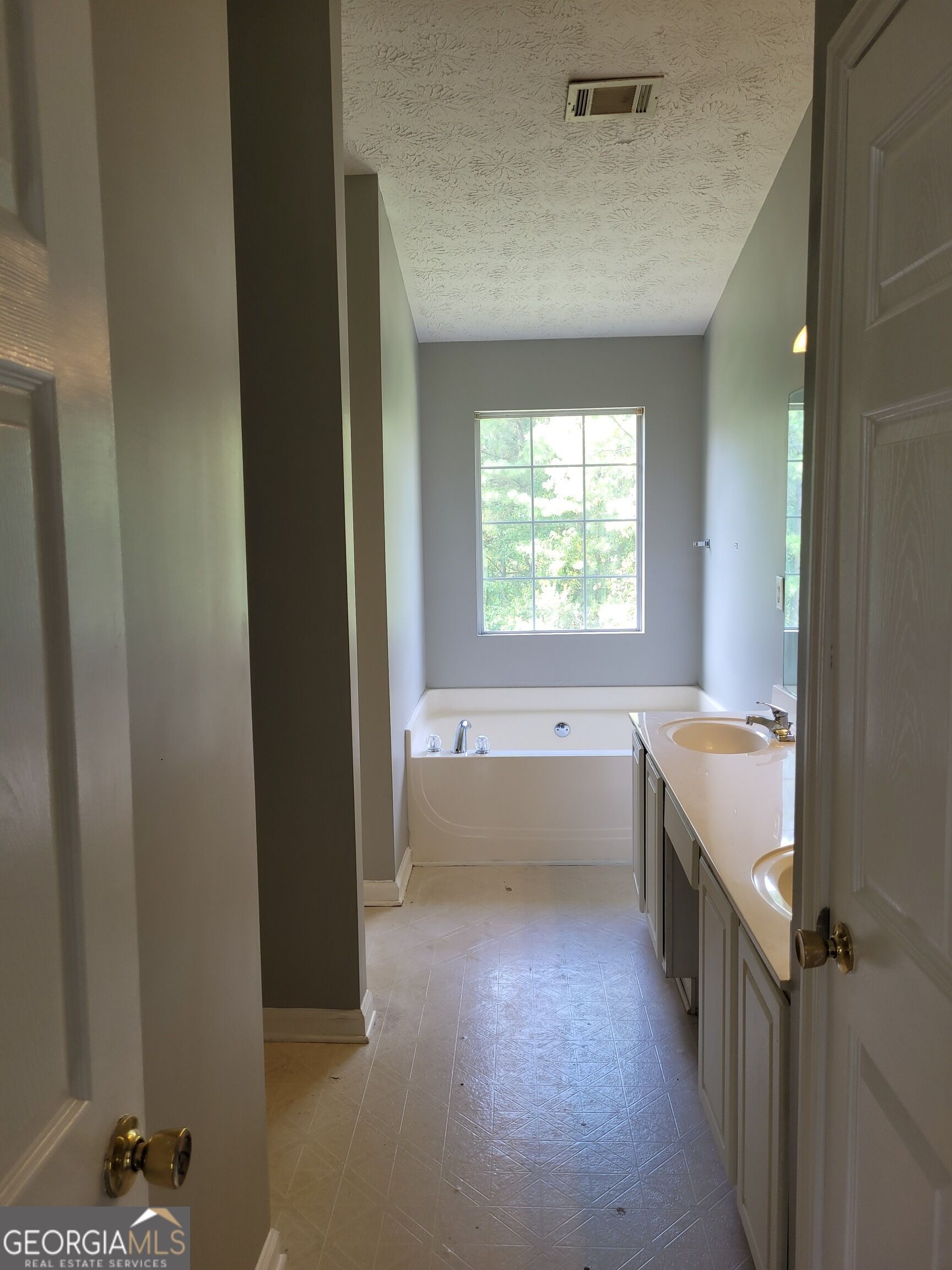 3715 Micah Court Property Photo 10