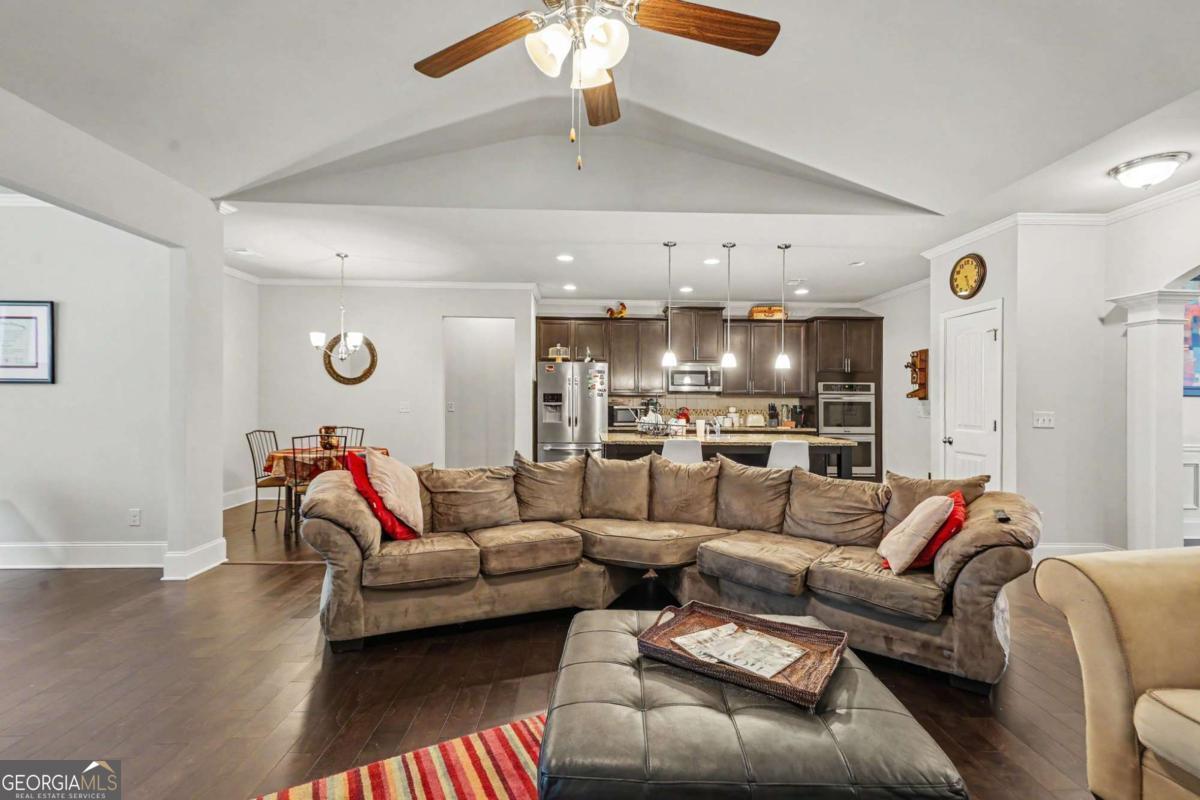 2840 Bluestone Drive Property Photo 13