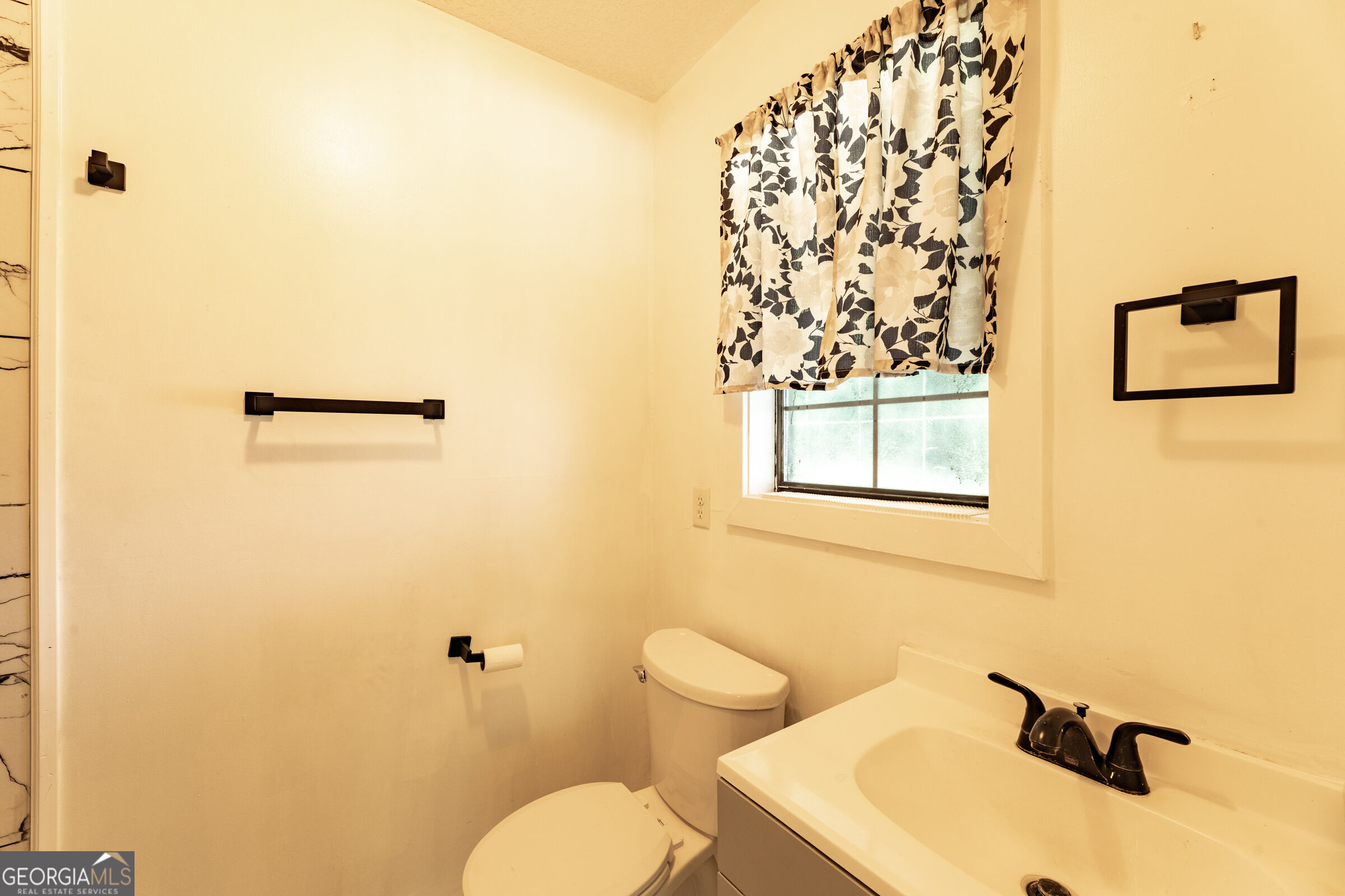 1801 Creswell Street Property Photo 10
