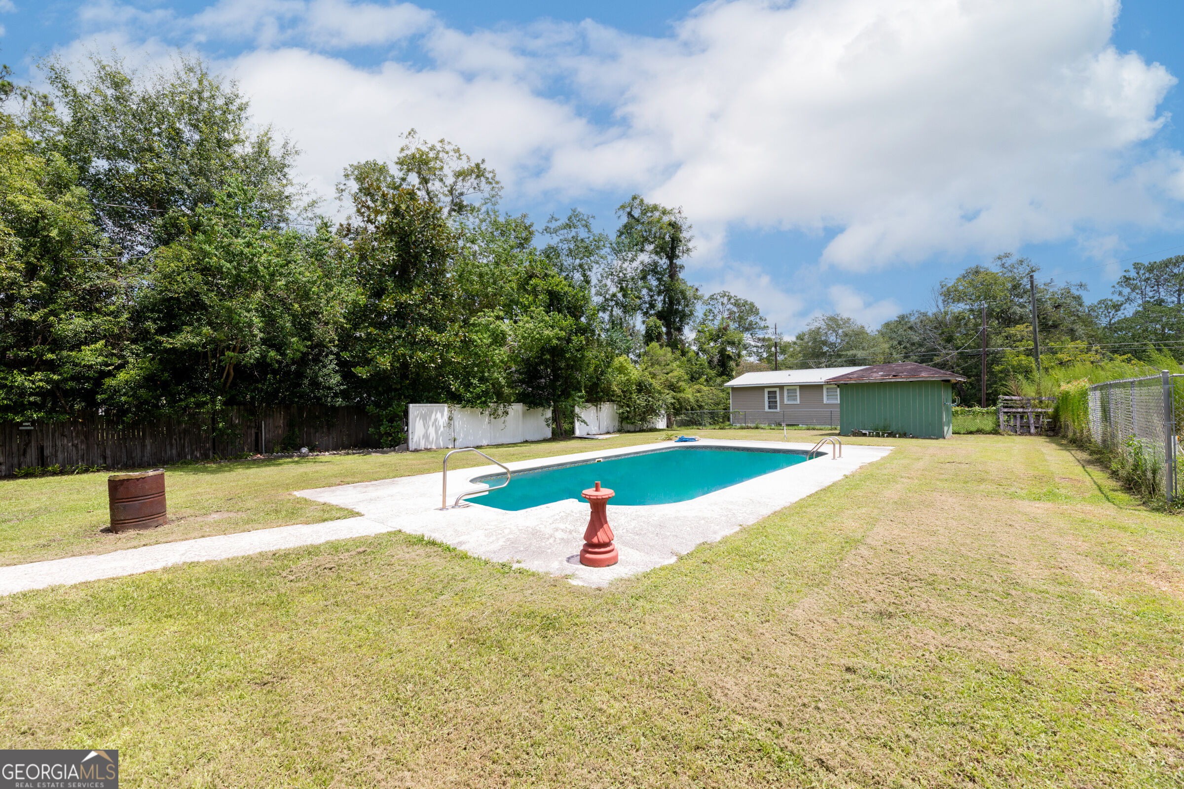 1801 Creswell Street Property Photo 32