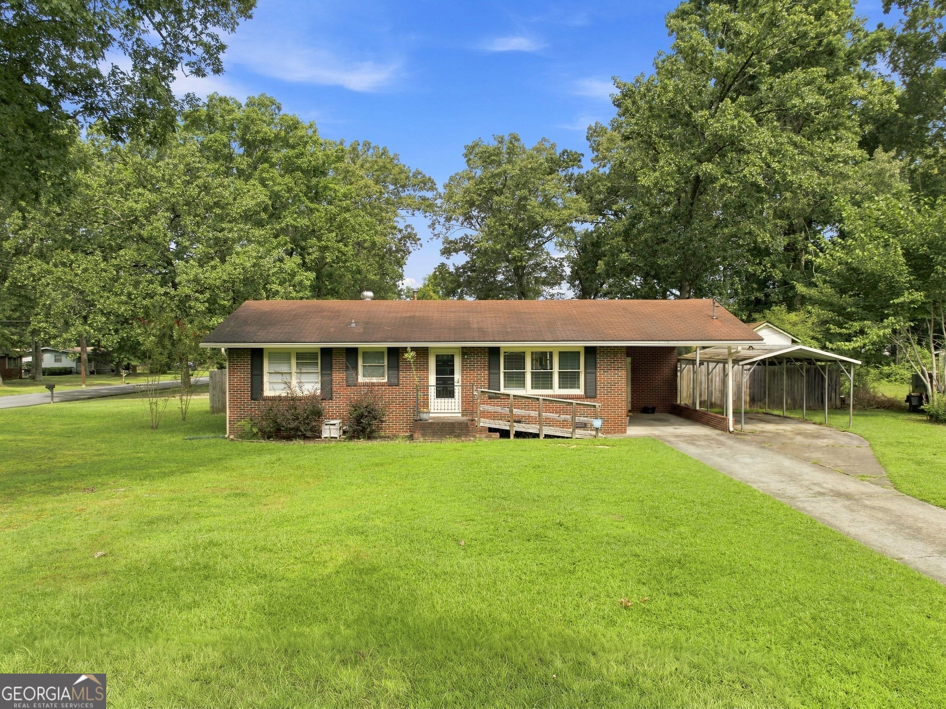 1 Eugenia Circle Nw Property Photo 1