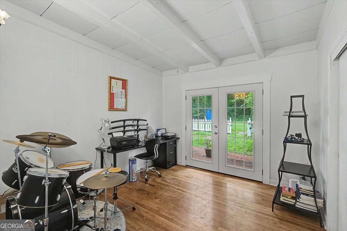 134 Larose Circle Se Property Photo 10