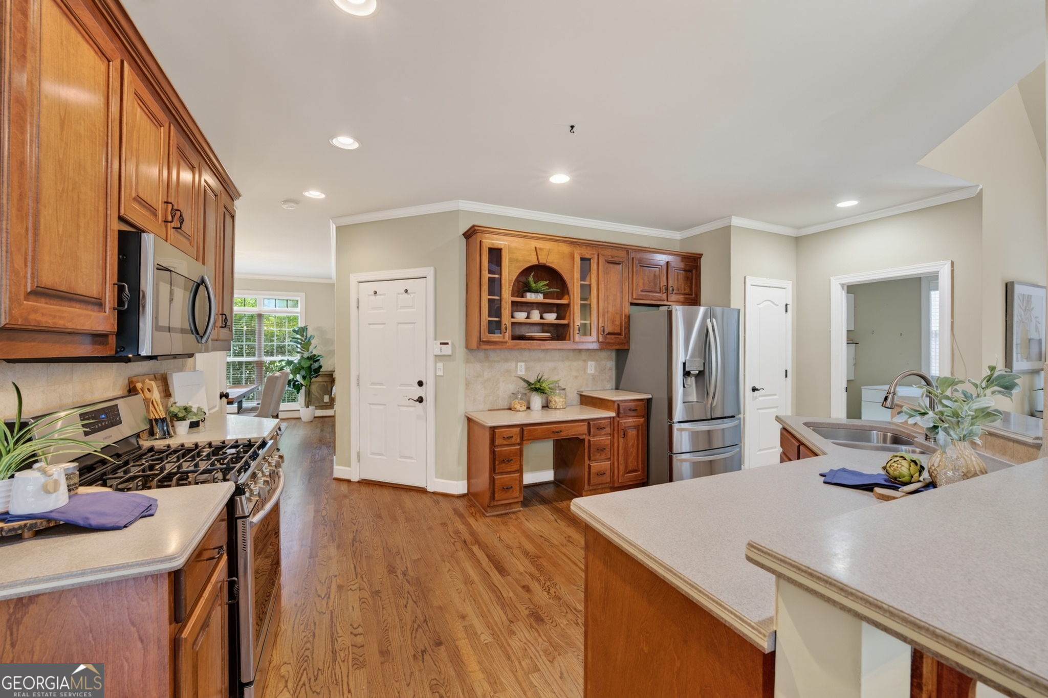 4190 Lakeside Boulevard Property Photo 10