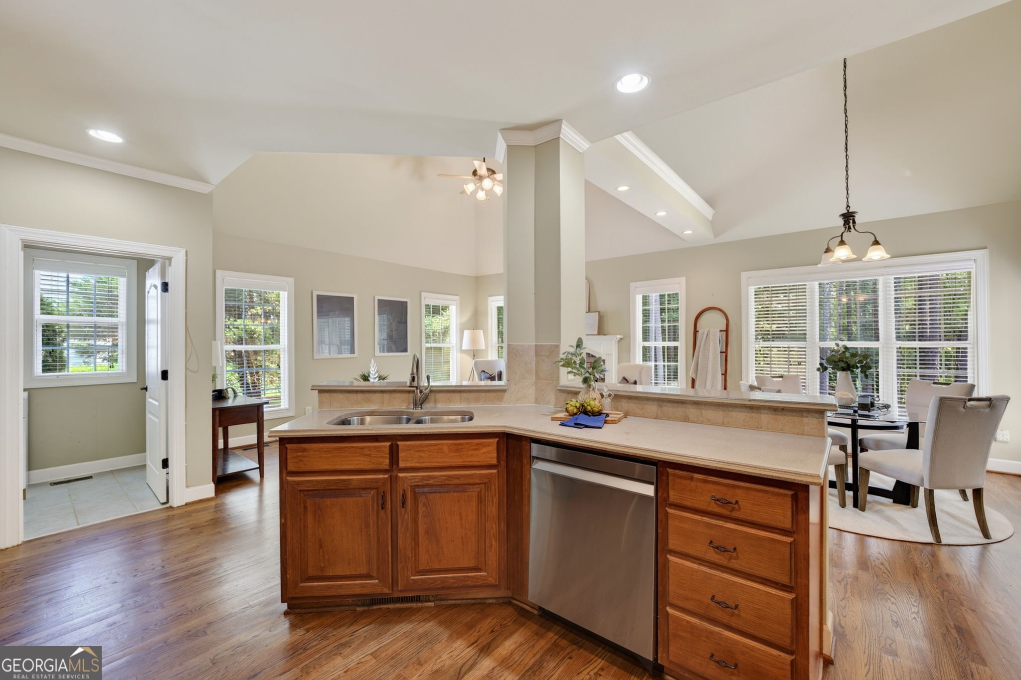 4190 Lakeside Boulevard Property Photo 17