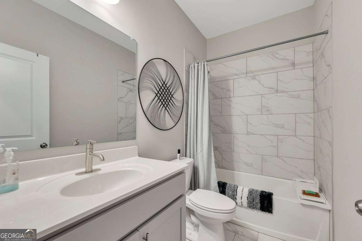 816 Spruce Avenue Property Photo 28
