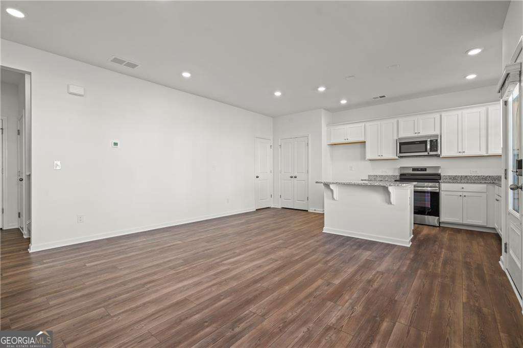 155 Star Court Property Photo 8