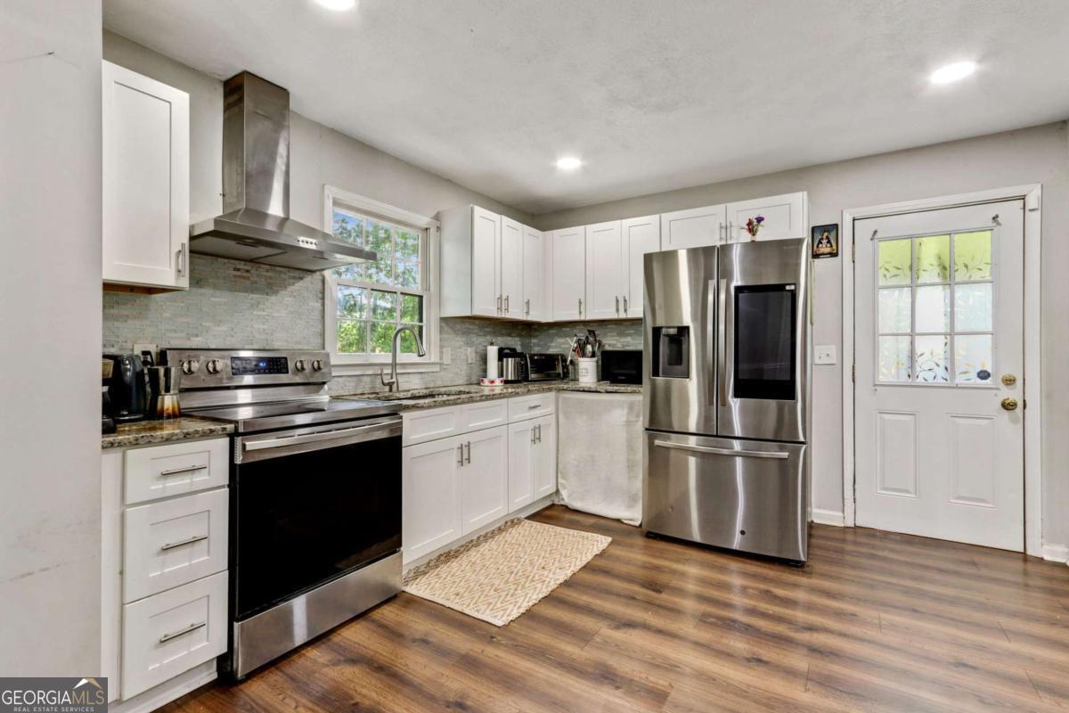 3918 Sherwood Drive Property Photo 6