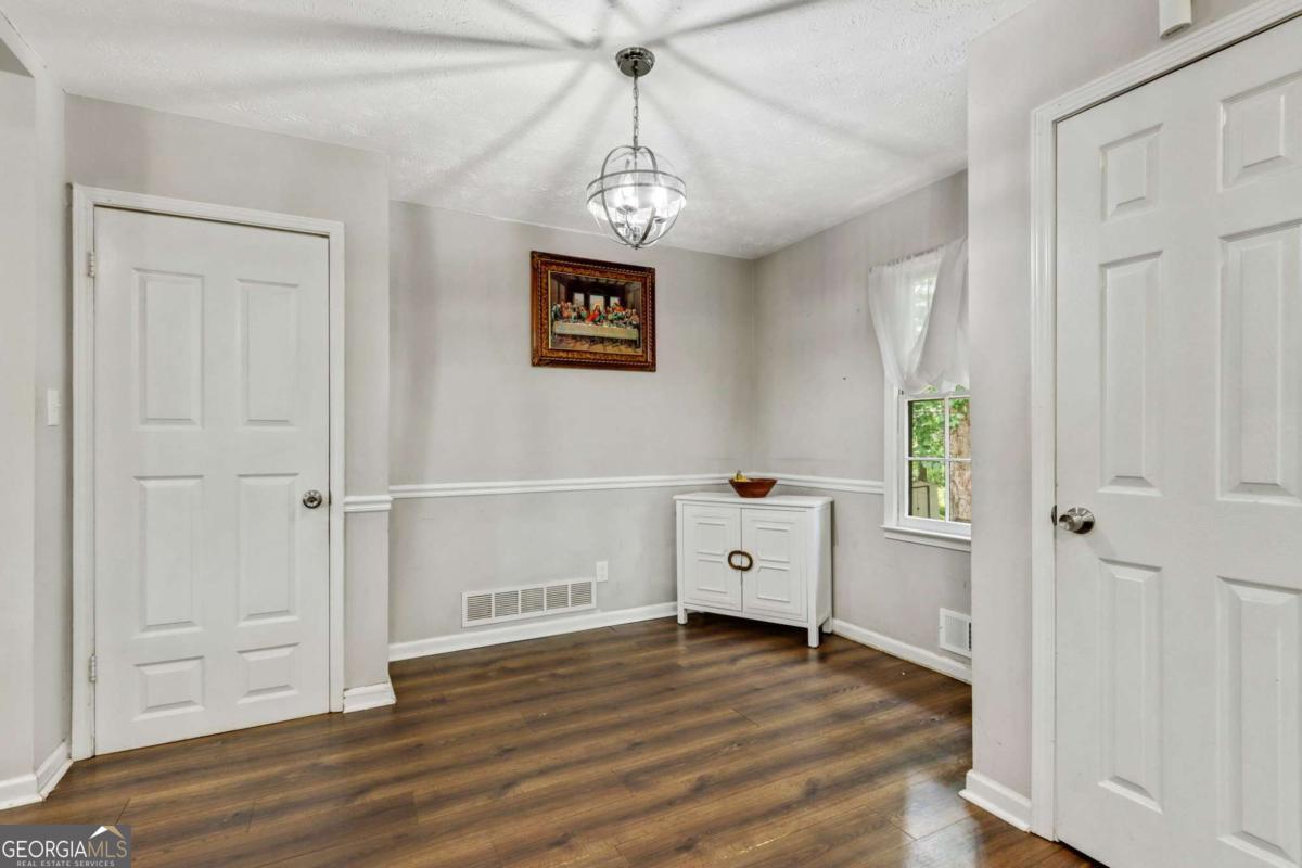 3918 Sherwood Drive Property Photo 8