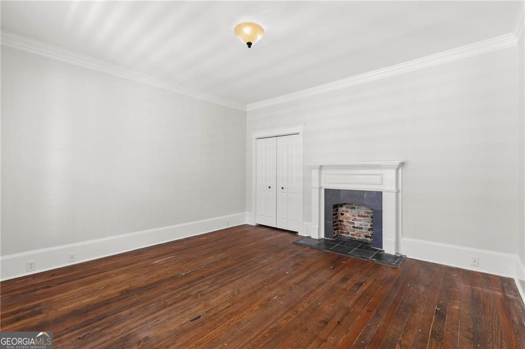 1355 Mercer Avenue Property Photo 6