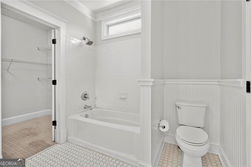 1355 Mercer Avenue Property Photo 11