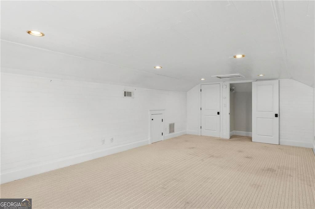 1355 Mercer Avenue Property Photo 23