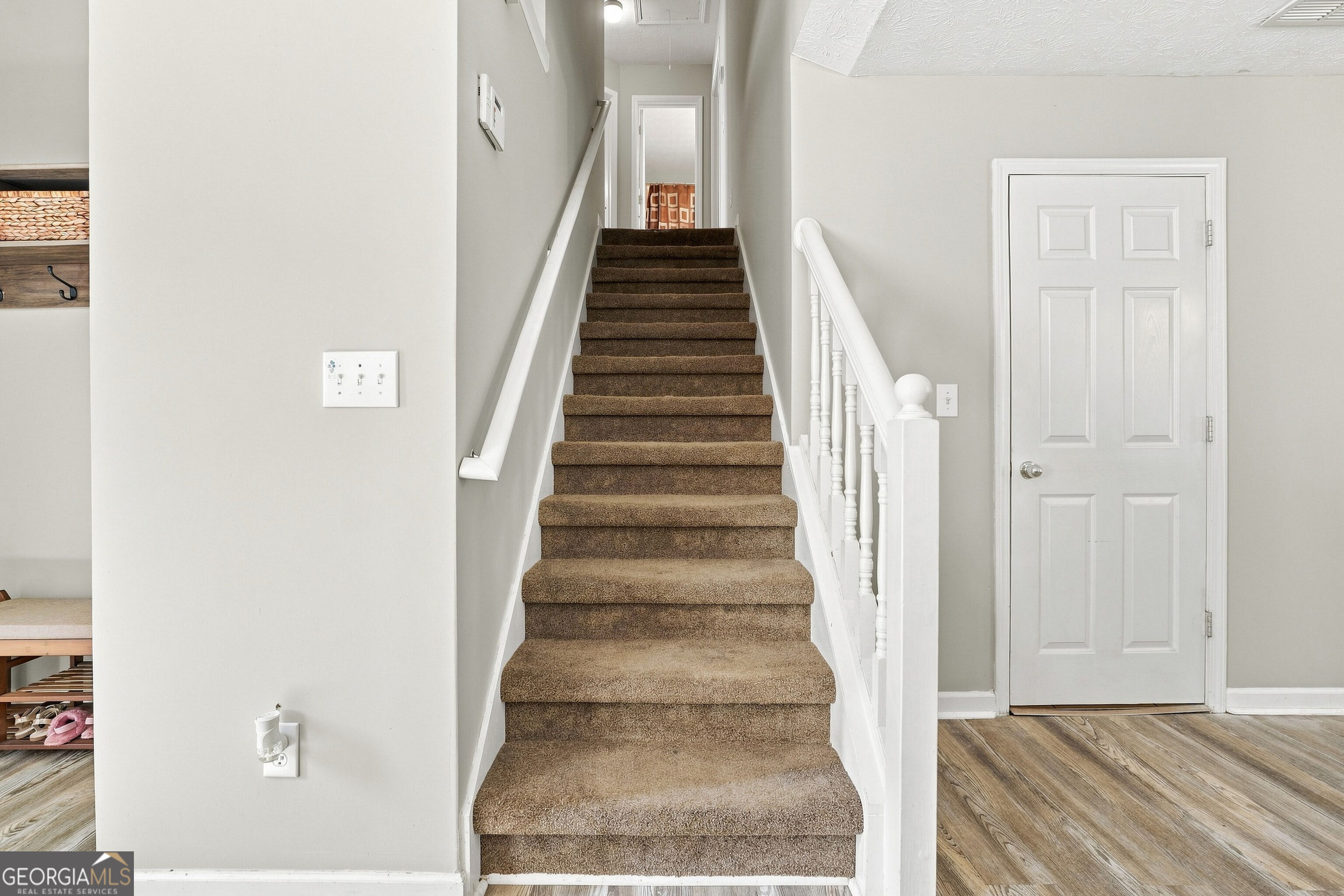 31 Kingston Pointe Drive Property Photo 16