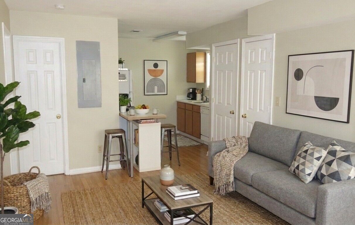 1738 Taylor Street NW # B1 Property Photo 1