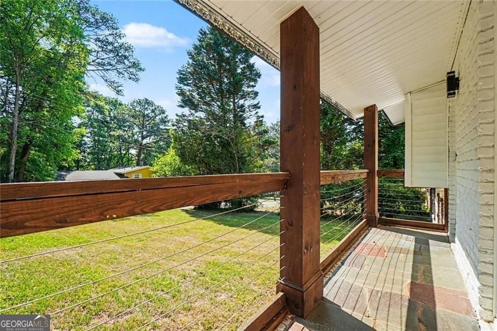 2637 Casher Drive Property Photo 4