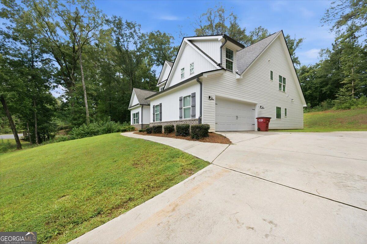 5940 Wesleyan Drive N Property Photo 5