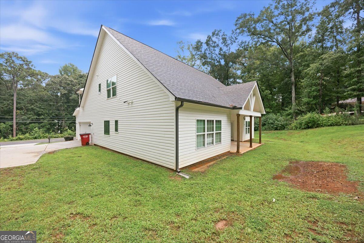 5940 Wesleyan Drive N Property Photo 6