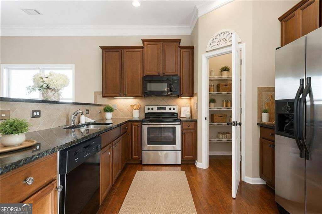 5962 Lexington Way Property Photo 18