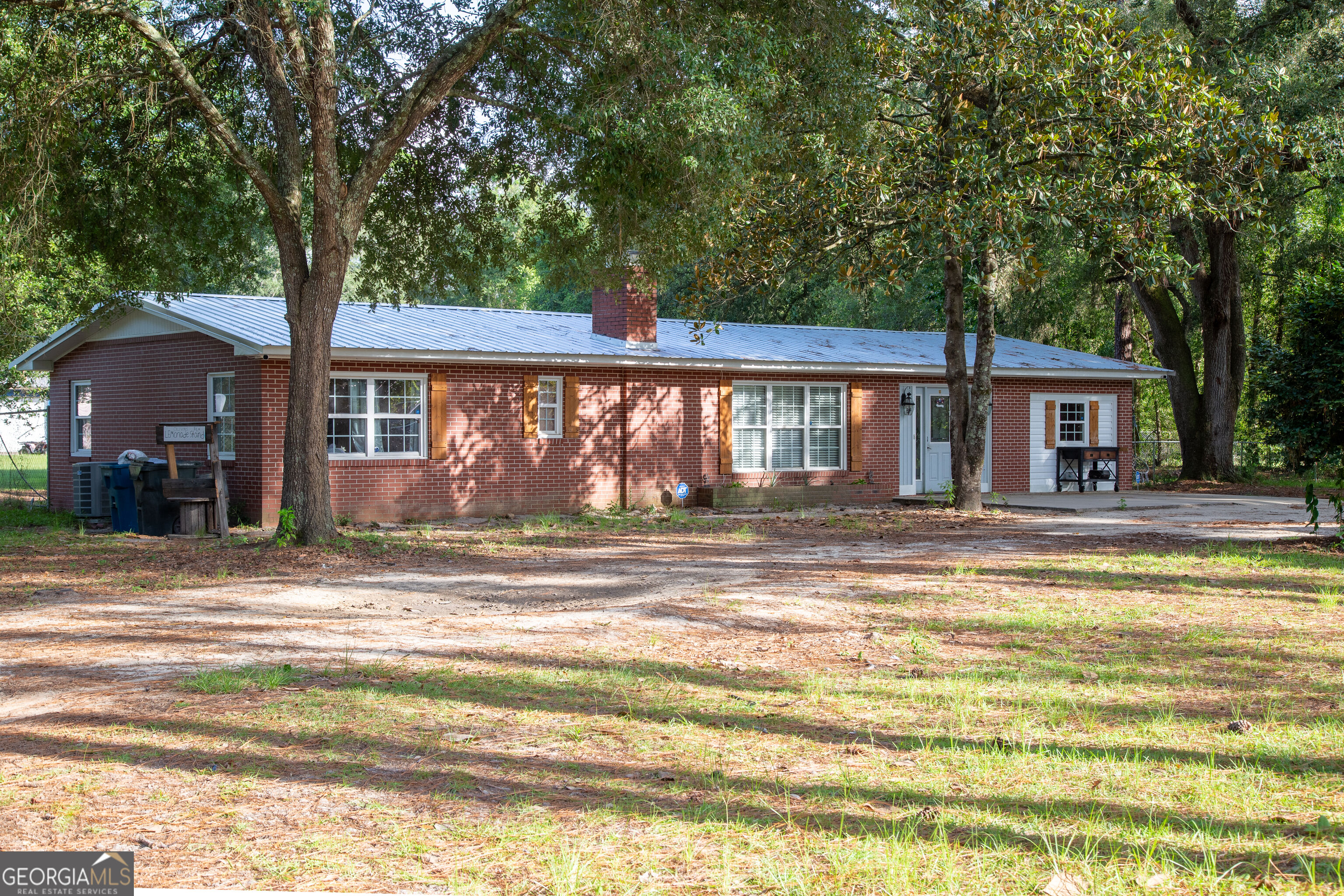 1526 Rayonier Road Property Photo 1