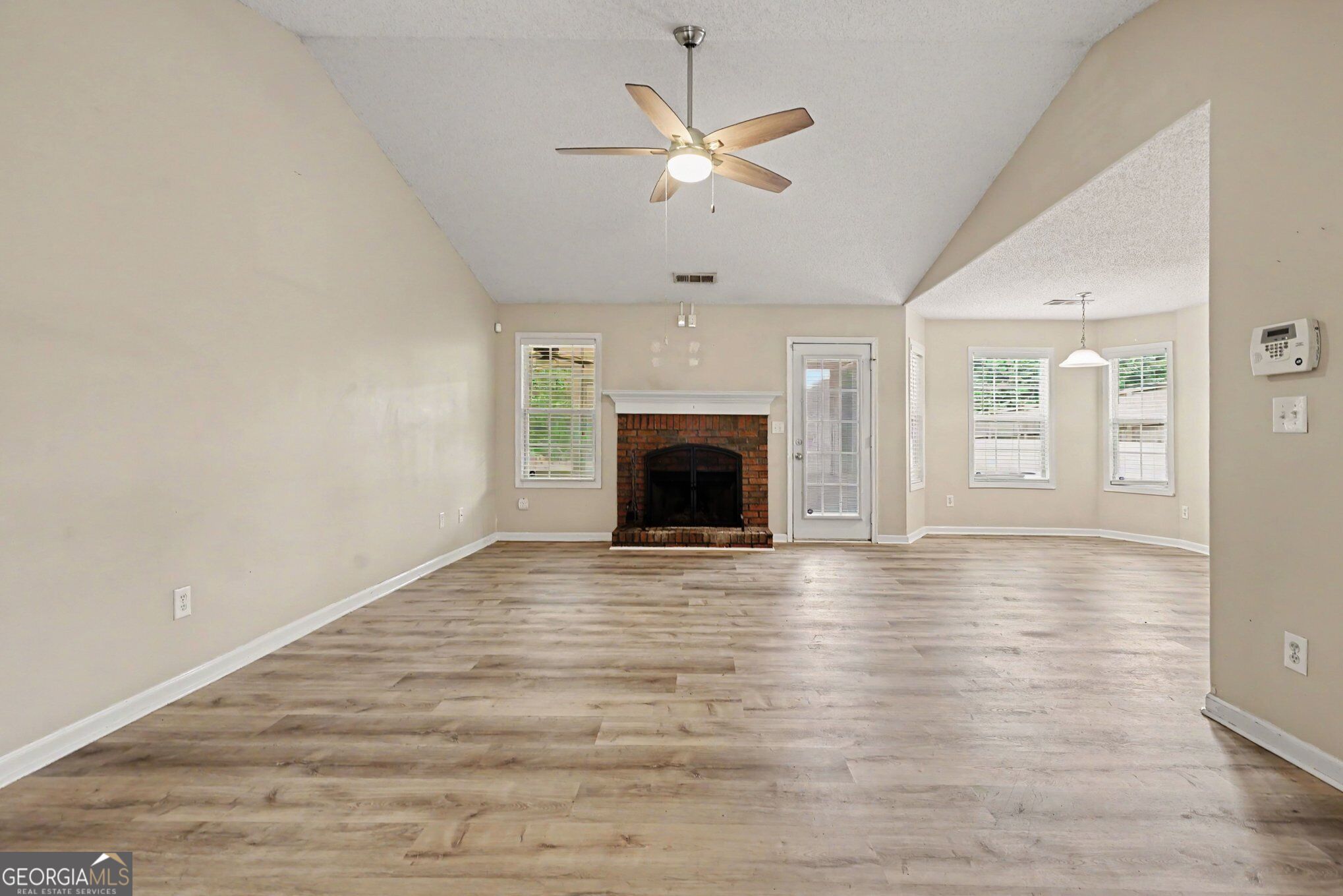 410 Wilshire Lane Property Photo 7