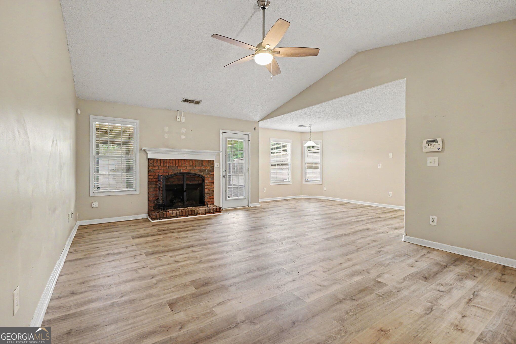 410 Wilshire Lane Property Photo 8