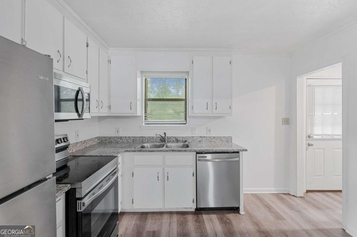 117 Tanglewood Drive # A Property Photo 7