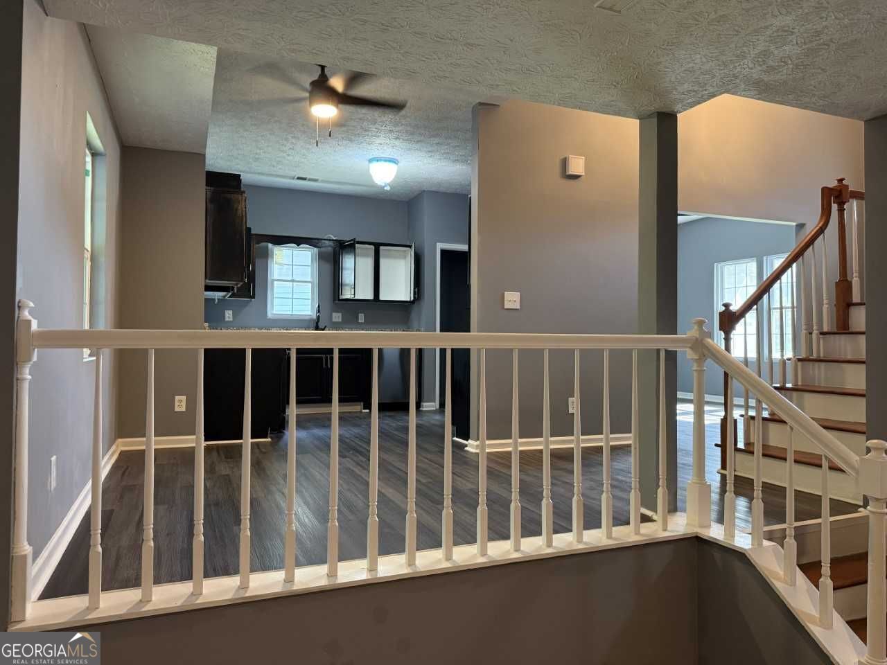 6463 Pine Bark Court Property Photo 2