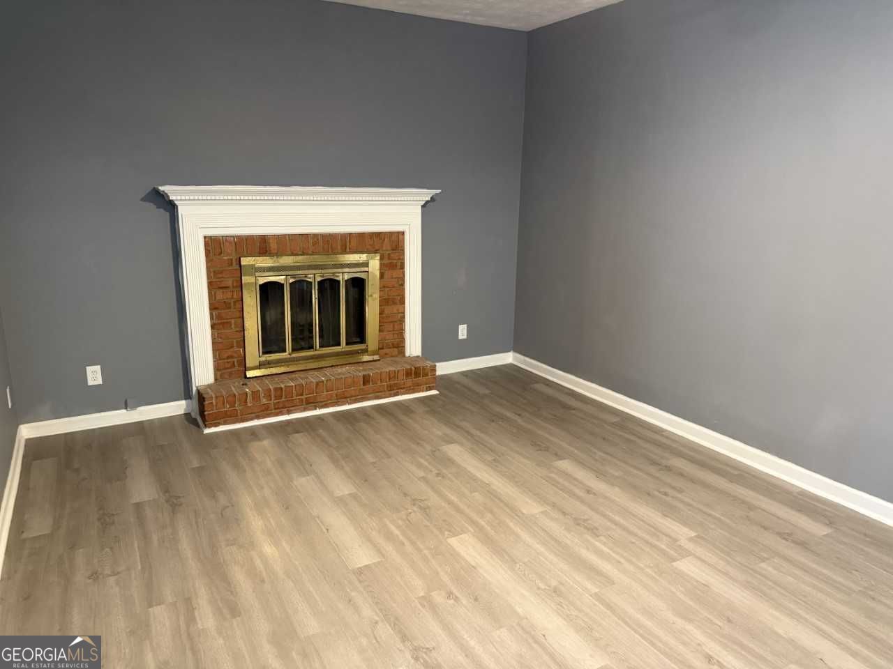 6463 Pine Bark Court Property Photo 3