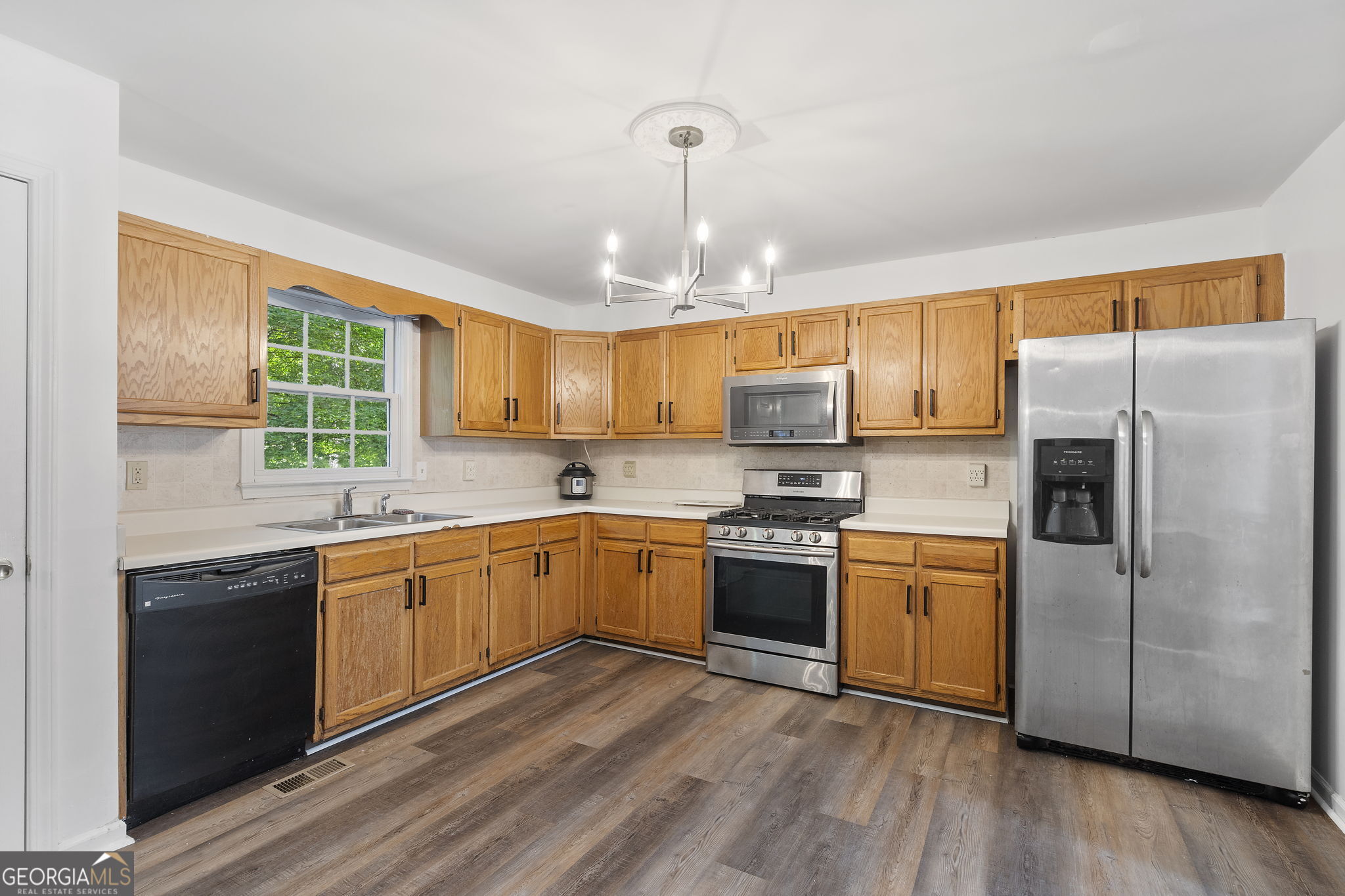 296 Abbington Way Property Photo 14